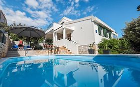 Apartments Davor